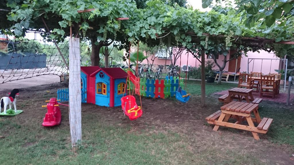 Sera Pansiyon Чирали Экстерьер фото